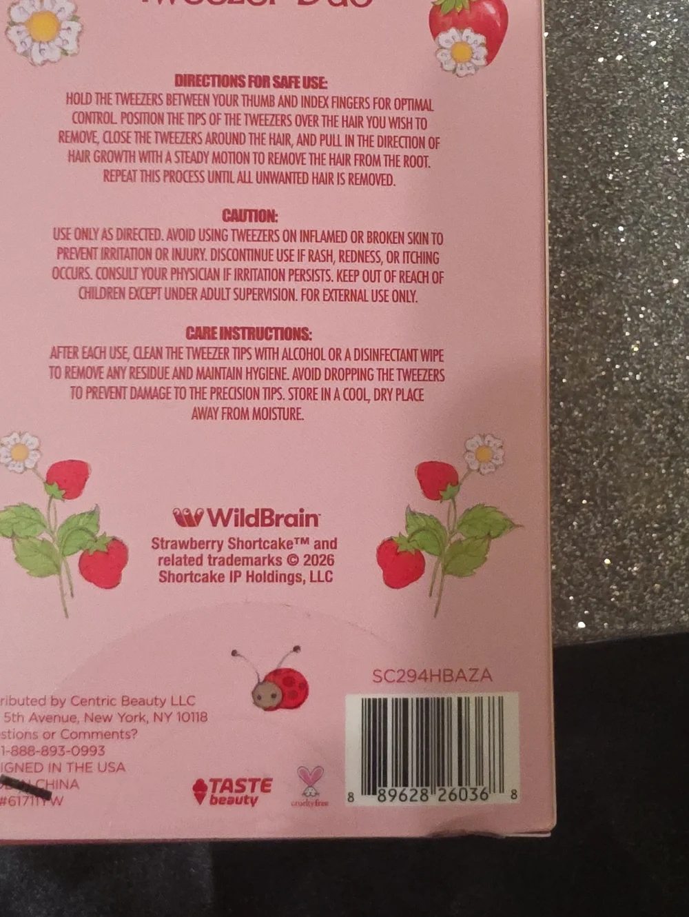 Taste Beauty X Strawberry Shortcake 2-Pack Tweezer Set
